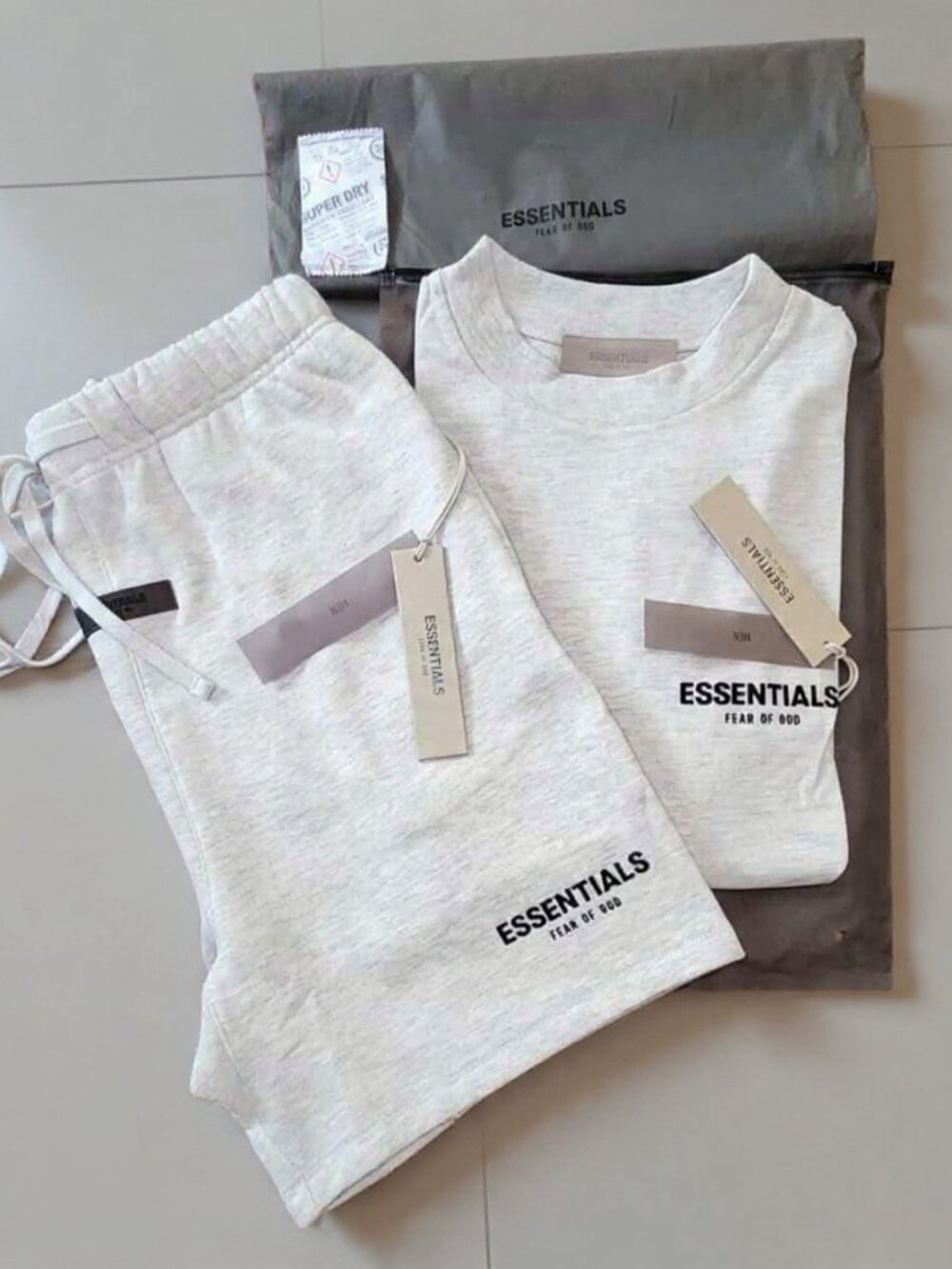 Essentials Light oat X small New shirt and shorts set